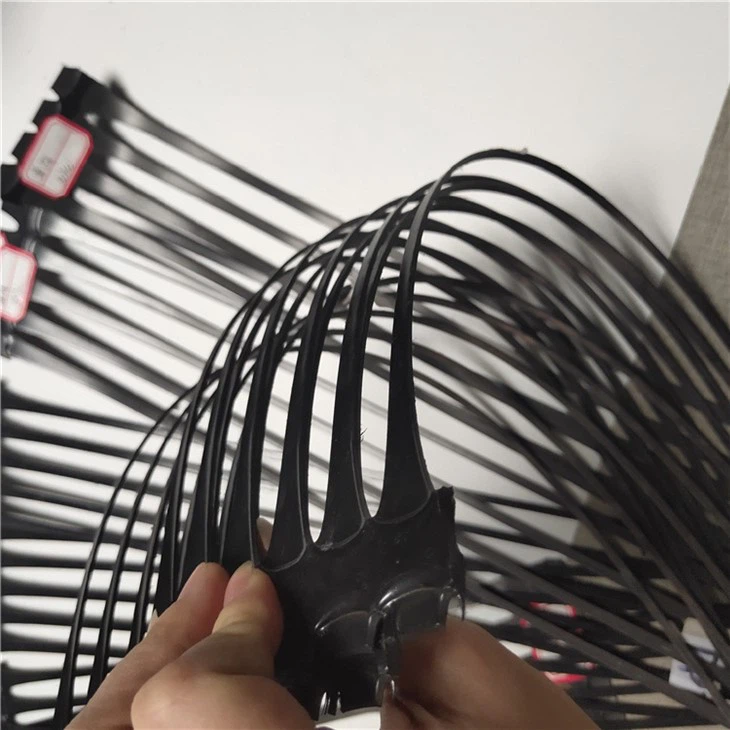 Uniaxial Geogrid For Slope Stabilization